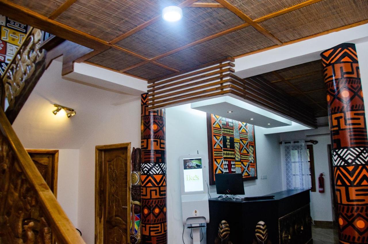 Ike'S Cultural Village Kumasi Extérieur photo